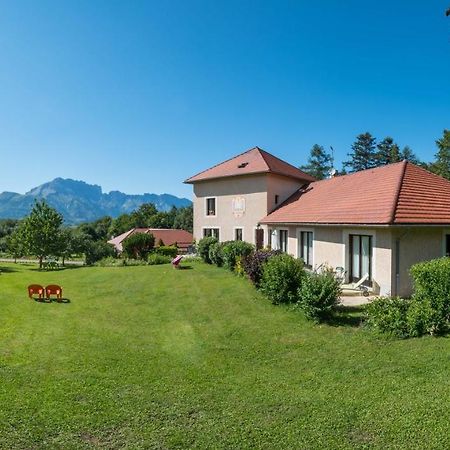 "La Combe Fleurie" Appartements & Chambres Saint-Bonnet-en-Champsaur Exterior foto