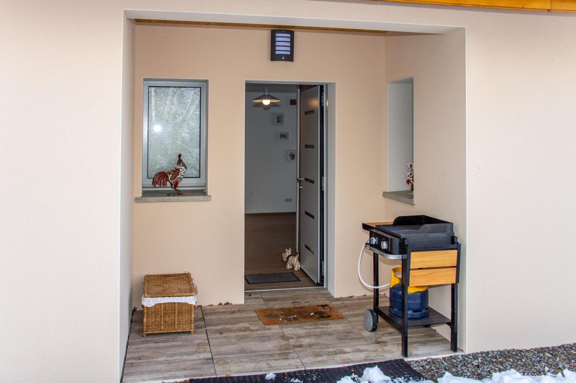 "La Combe Fleurie" Appartements & Chambres Saint-Bonnet-en-Champsaur Zimmer foto